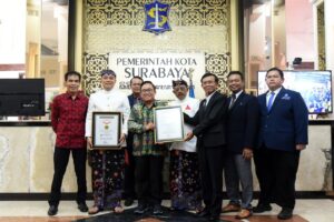 Peringatan HJKS ke-731, Surabaya Pecahkan Rekor MURI Pembentukan Pos Bantuan Hukum Terbanyak se-Indonesia