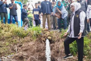 Gubernur Khofifah Resmikan SPAM, Ribuan Warga Singosari Malang Terbebas Krisis Air Bersih Saat Kemarau